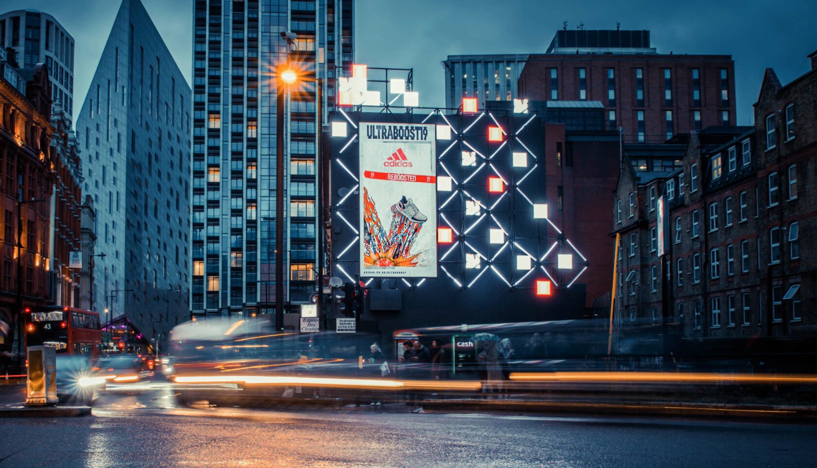 Adidas_Ultraboost19_Old_Street_Digital_Canvas_Night_1